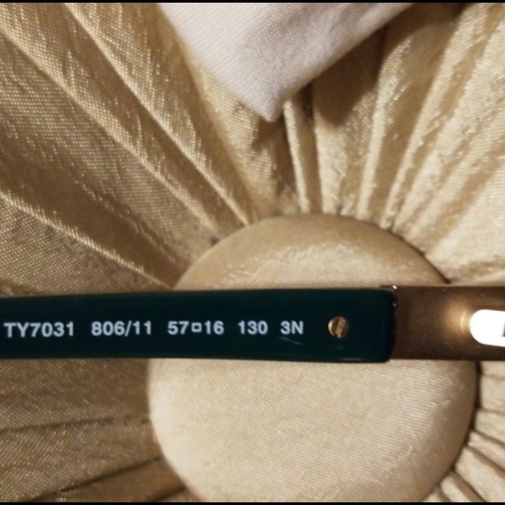 Tory Burch Sunglasses - Picture 4 of 5